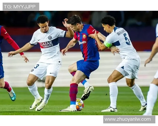 意甲精彩对决巴黎圣日耳曼大胜里昂神奇扑救点燃全场激情